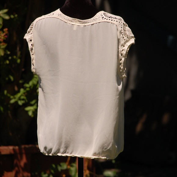 Daniel  Rainn Blouse with knit trim - Picture 5 of 5